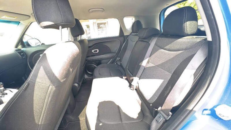 2017 Kia Soul +