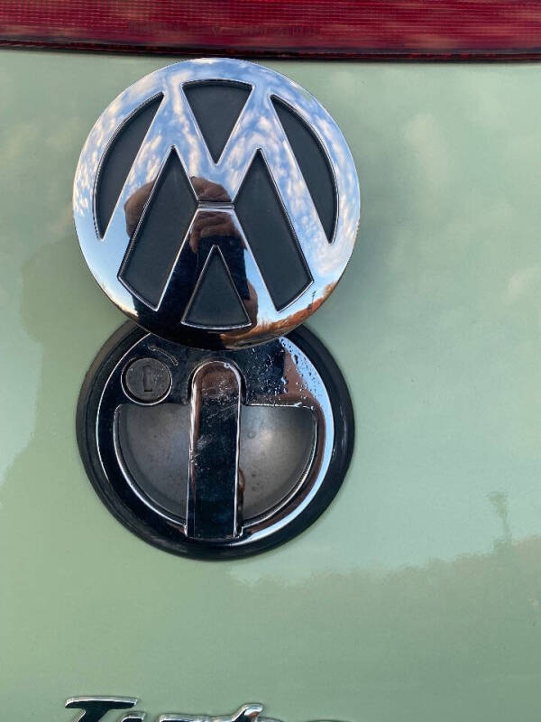 2002 Volkswagen New Beetle GLX 1.8T