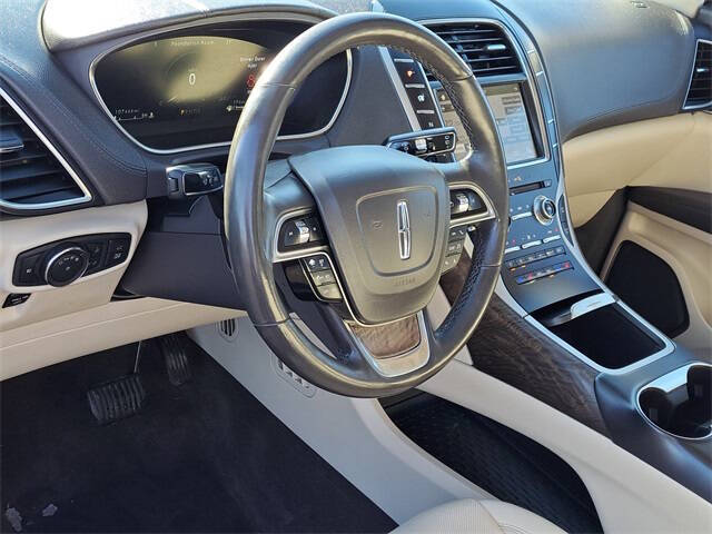 2019 Lincoln Nautilus Reserve