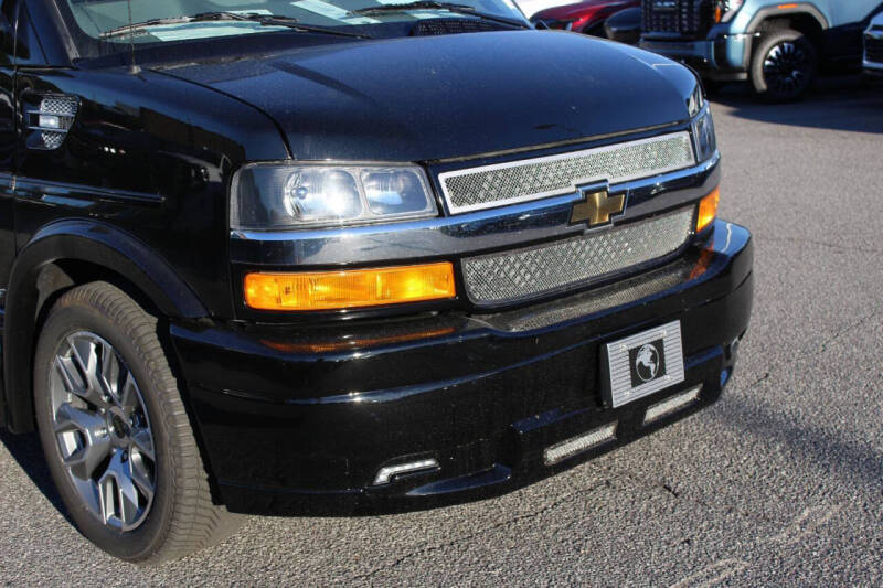 2025 Chevrolet Express 2500