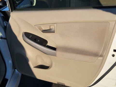 2014 Toyota Prius Five