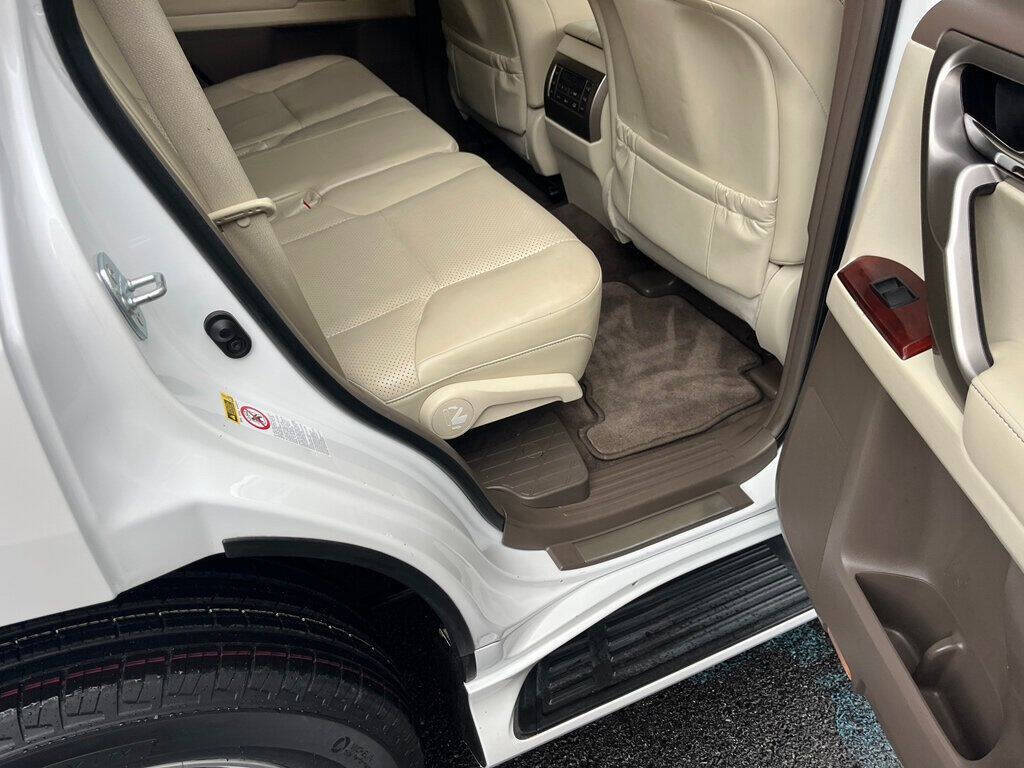 2013 Lexus GX 460 46