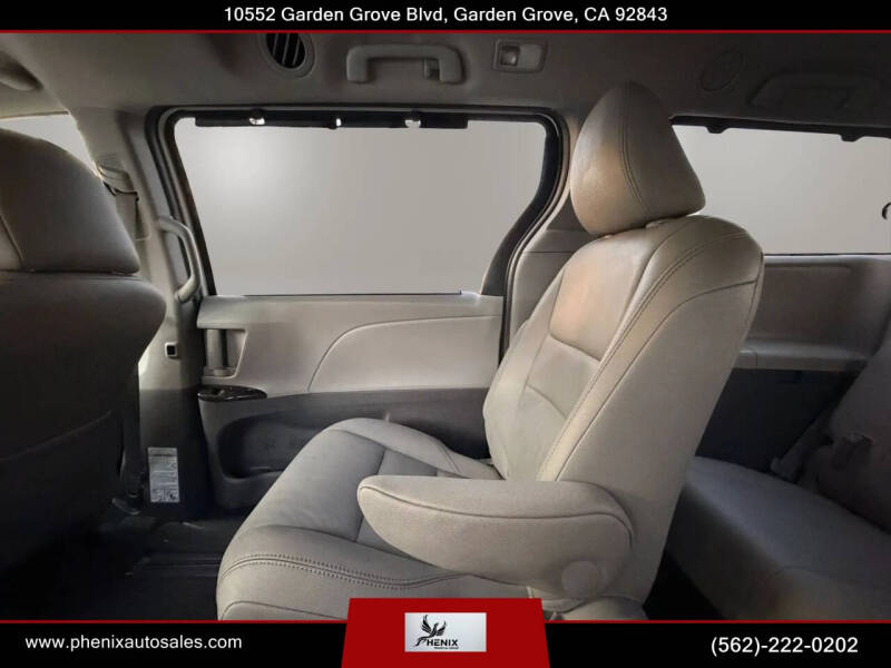 2015 Toyota Sienna