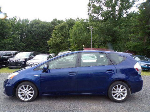 2014 Toyota Prius v Five
