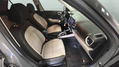 2022 Hyundai Venue SEL