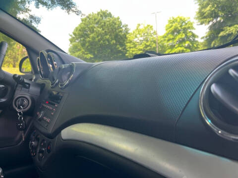 2009 Pontiac G3