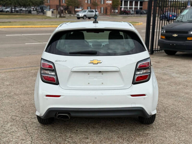 2020 Chevrolet Sonic LT