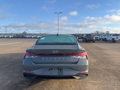 2022 Hyundai Elantra