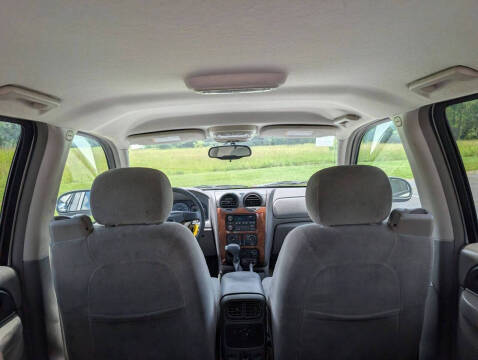 2005 Isuzu Ascender S 5 Passenger
