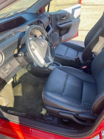 2014 Toyota Prius c Four