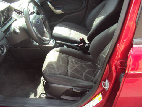 2011 Ford Fiesta SES