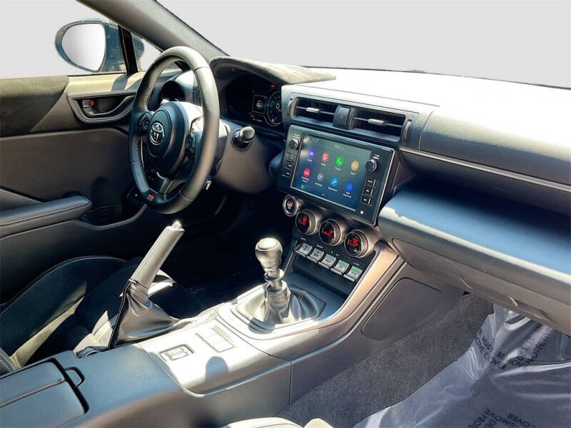 2024 Toyota GR86 Premium