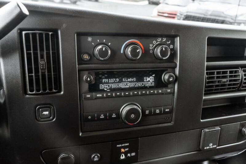 2023 GMC Savana 2500