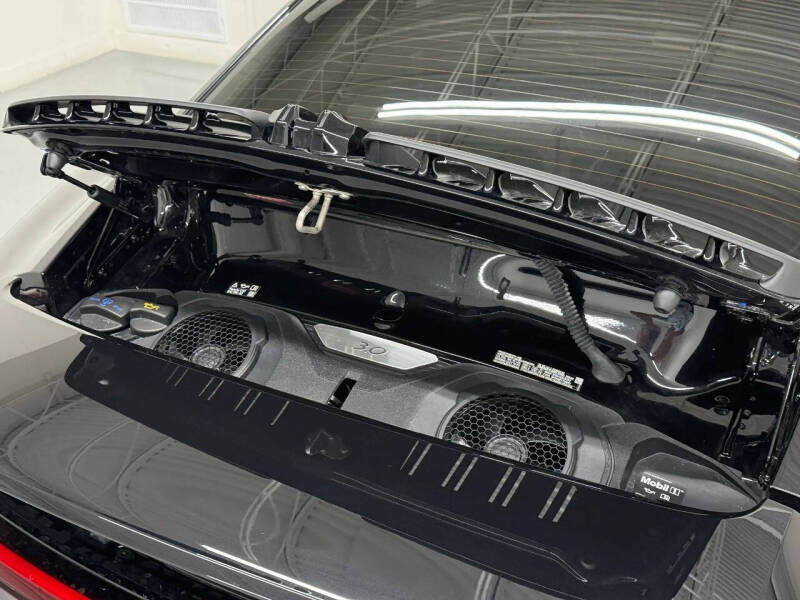 2025 Porsche 911 Carrera
