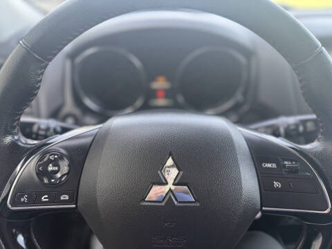 2018 Mitsubishi Outlander Sport LE