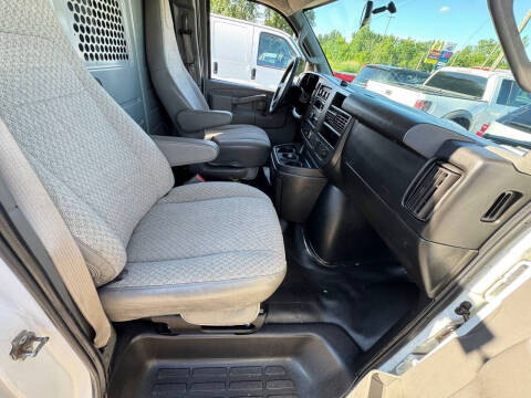 2017 Chevrolet Express 2500