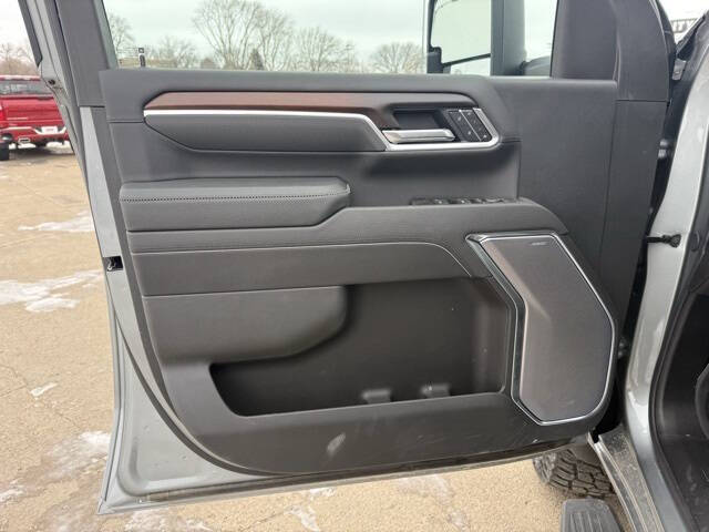 2025 GMC Sierra 3500HD