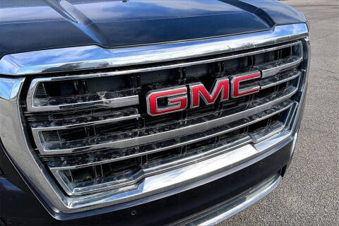 2023 GMC Yukon SLT