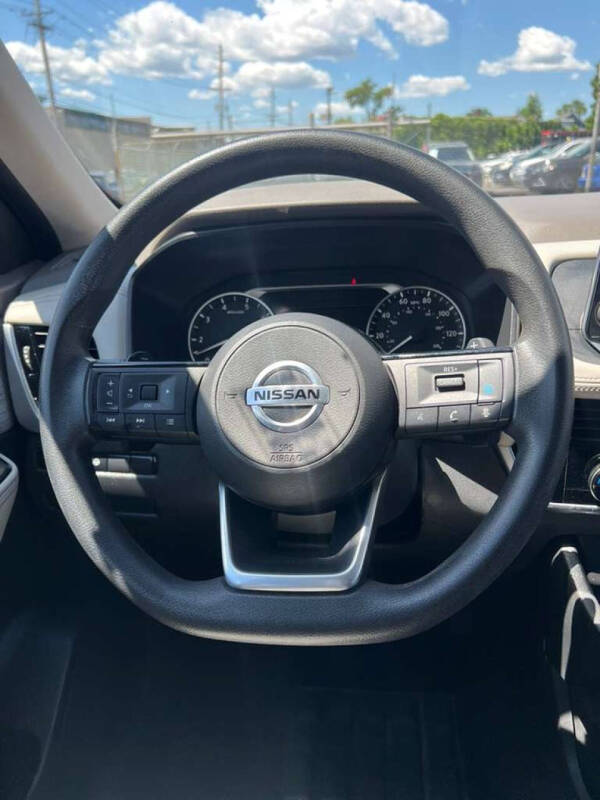 2021 Nissan Rogue SV