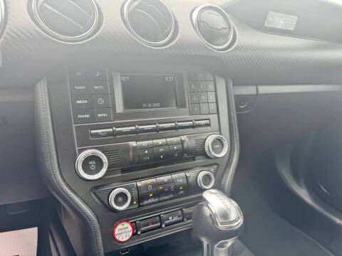 2015 Ford Mustang V6