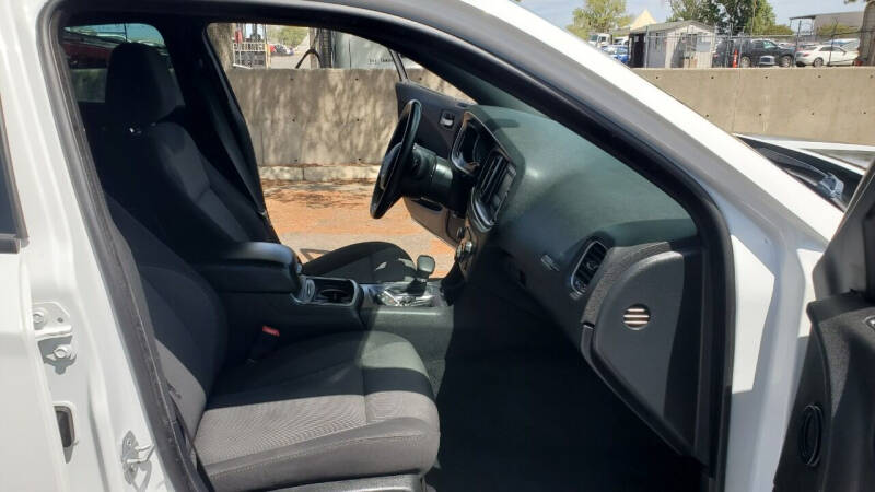 2016 Dodge Charger SE