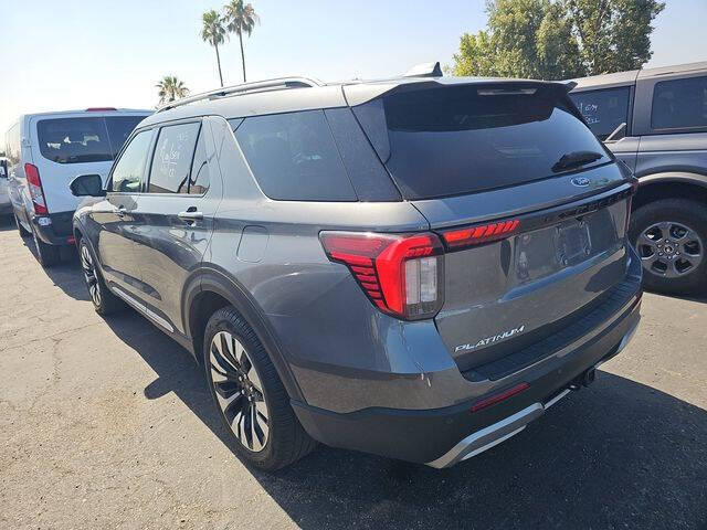 2025 Ford Explorer Platinum