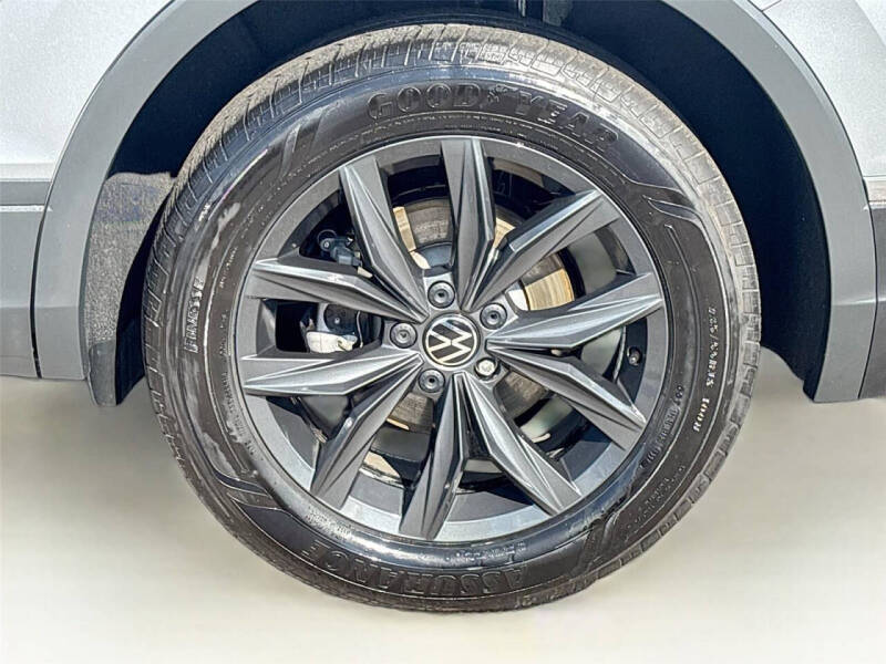 2024 Volkswagen Tiguan SE