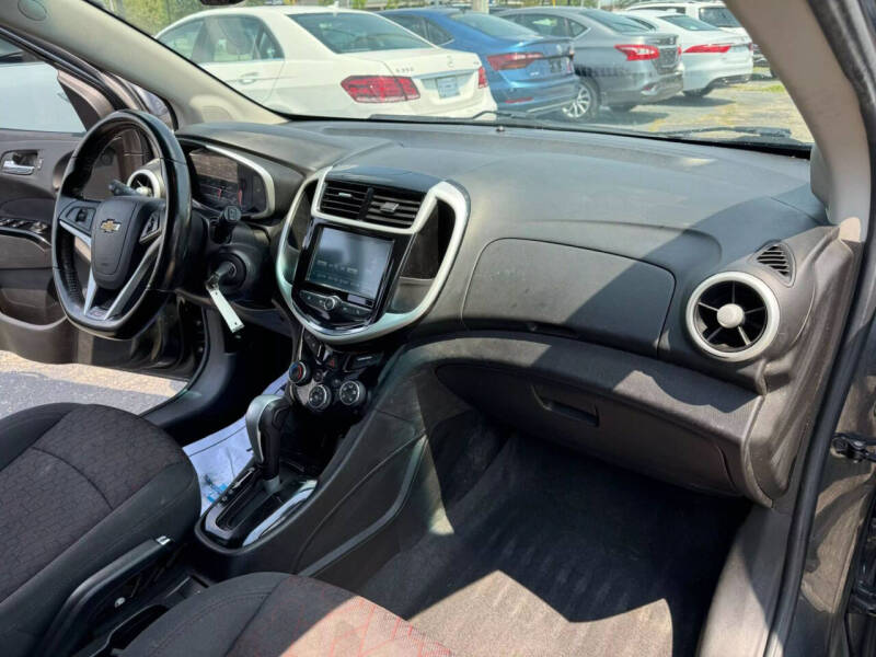2017 Chevrolet Sonic LT Auto