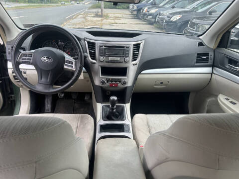2014 Subaru Outback 2.5i
