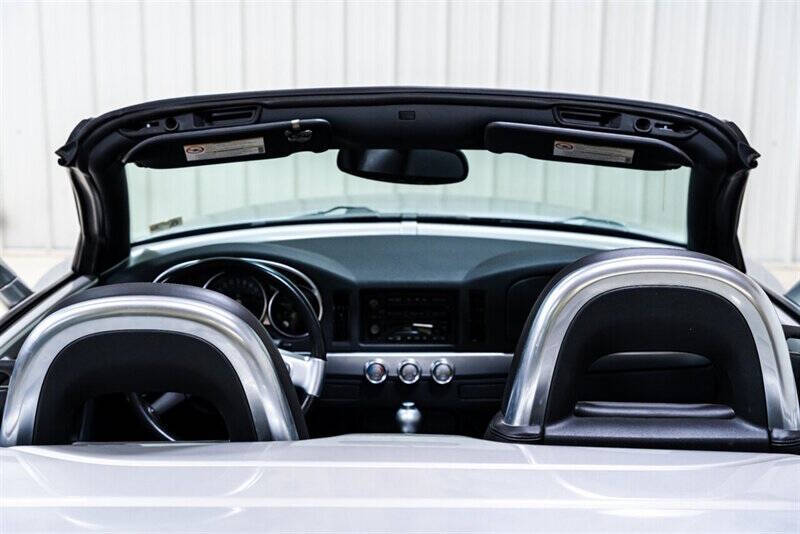 2004 Chevrolet SSR LS