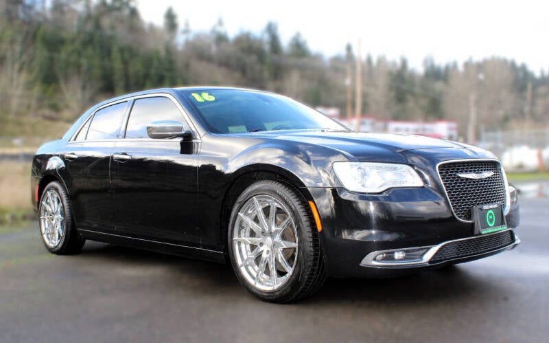 2016 Chrysler 300 for sale at GQ Motorsports in Auburn WA