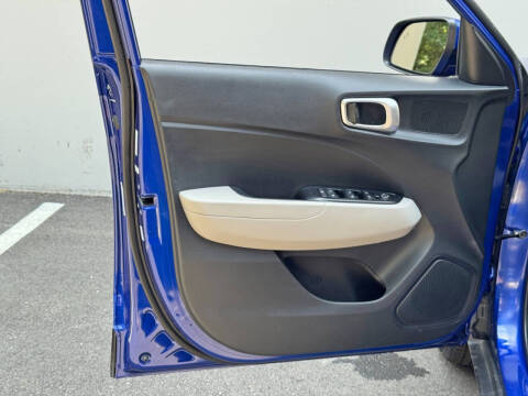 2023 Hyundai Venue SEL