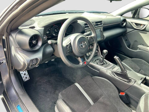 2025 Toyota GR86 Premium