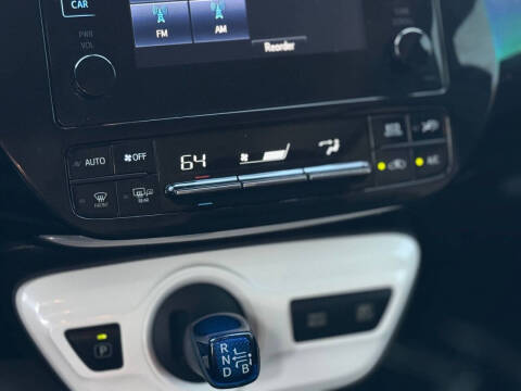 2017 Toyota Prius Two