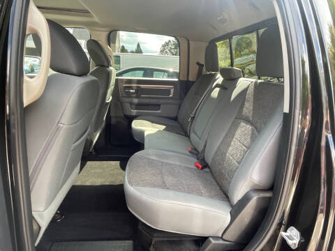 2017 RAM 1500 Big Horn