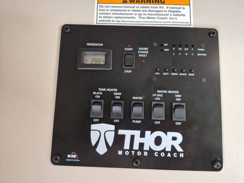 2023 Thor Motor Coach Chateau 22E