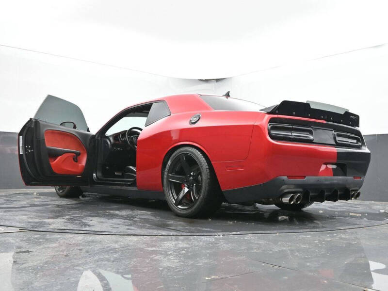 2016 Dodge Challenger SRT Hellcat