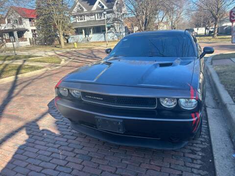 2013 Dodge Challenger for sale at RIVER AUTO SALES CORP in Maywood IL