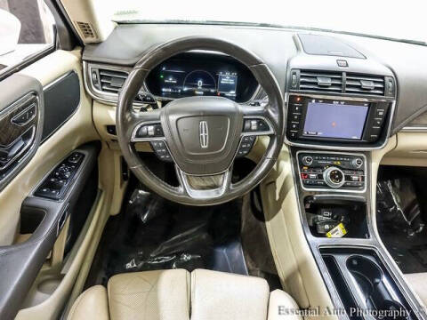 2017 Lincoln Continental Select