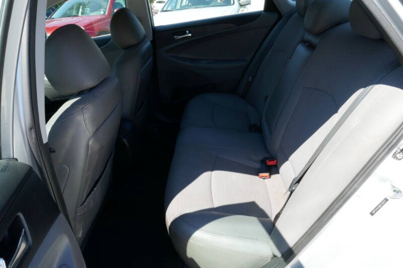 2011 Hyundai Sonata SE