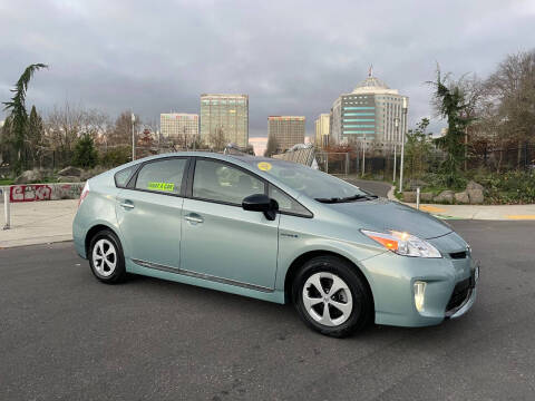 2014 Toyota Prius Two