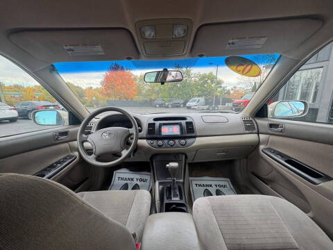 2005 Toyota Camry LE