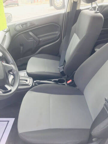 2016 Ford Fiesta S