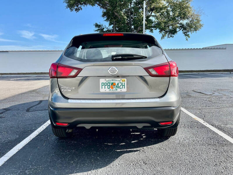 2018 Nissan Rogue Sport SV