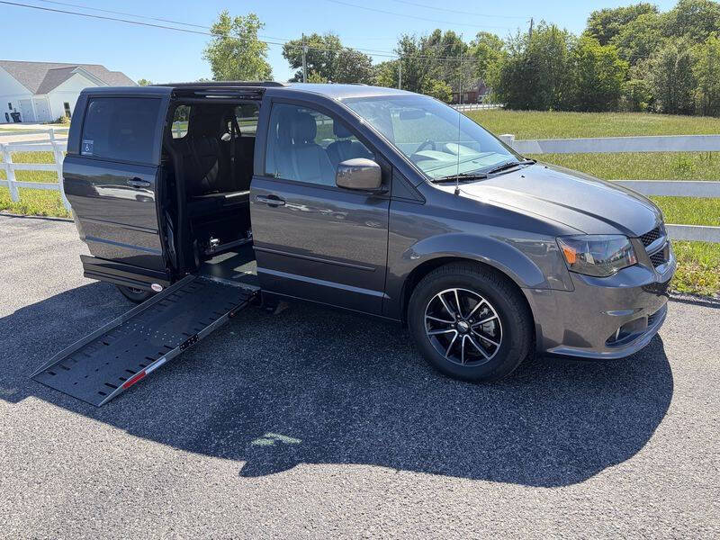 2016 Dodge Grand Caravan R/T