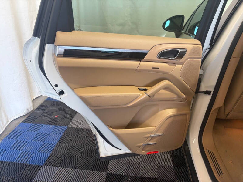 2012 Porsche Cayenne Tiptronic