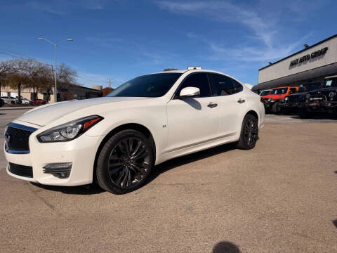2016 Infiniti Q70 3.7