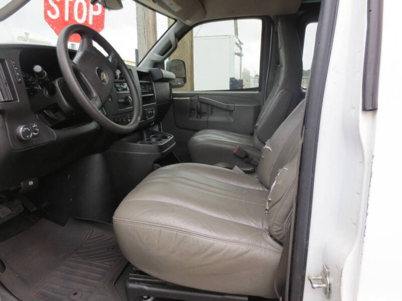 2017 Chevrolet Express LS 3500