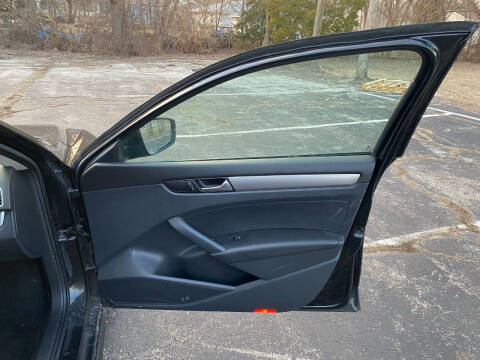 2013 Volkswagen Passat S