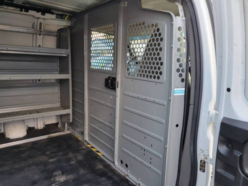 2017 GMC Savana 2500